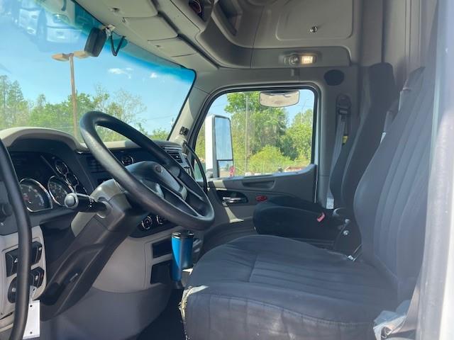 2022 Peterbilt 579-12
