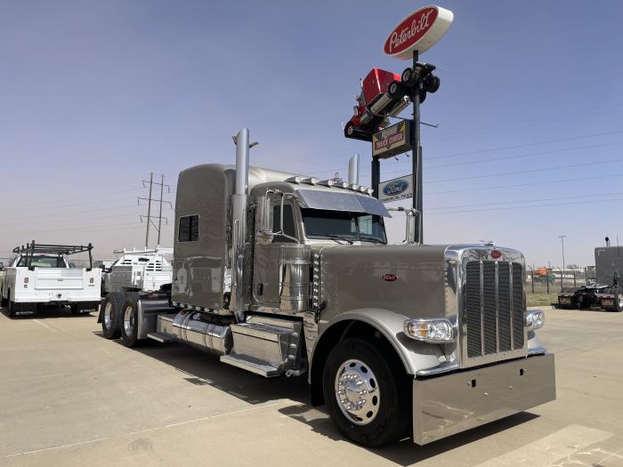 2024 Peterbilt 389-3
