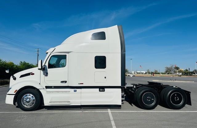 2025 Peterbilt 579-8