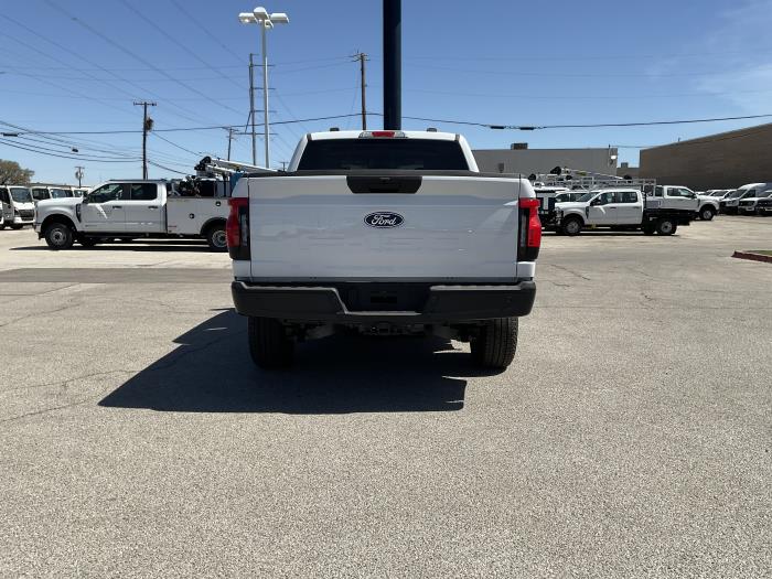 2025 Ford F-150 Lightning-4