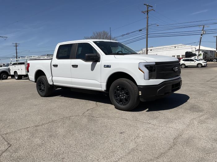 2025 Ford F-150 Lightning-7