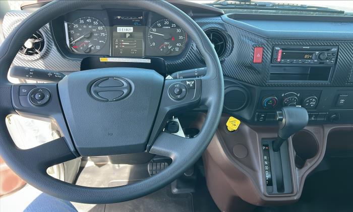 2025 Hino L6-1
