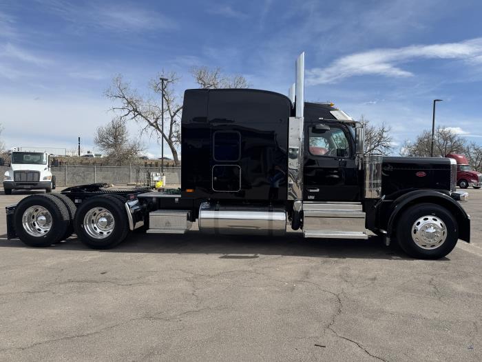2025 Peterbilt 589-7