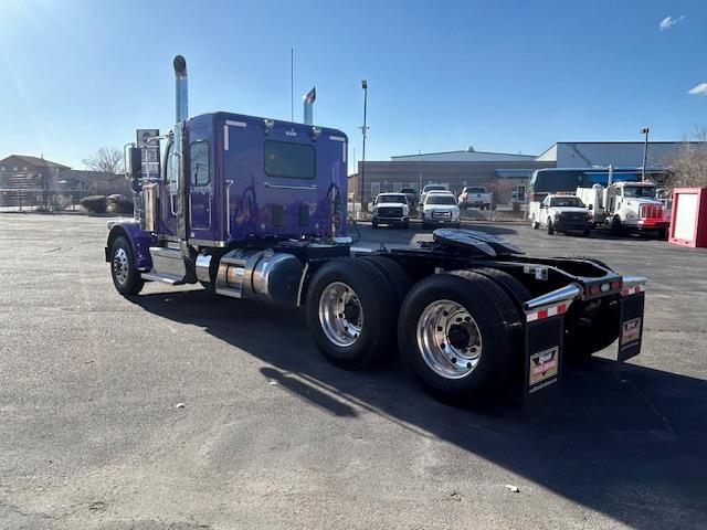 2025 Peterbilt 589-2
