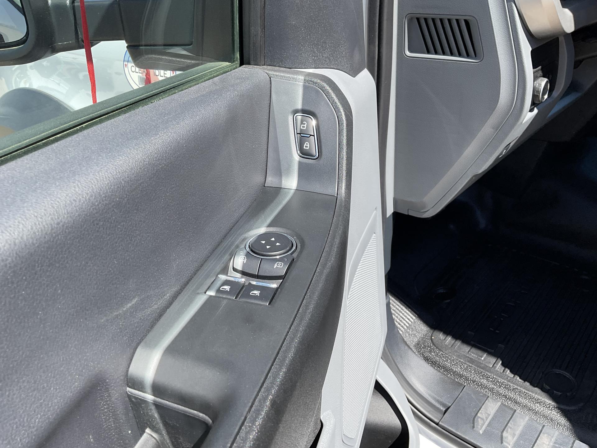 New 2024 Ford F-600 - photo 15