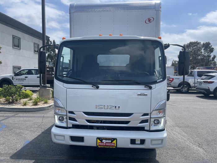 2024 Isuzu NRR-6