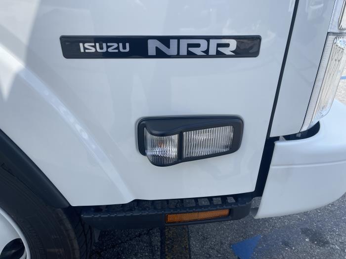 2024 Isuzu NRR-8
