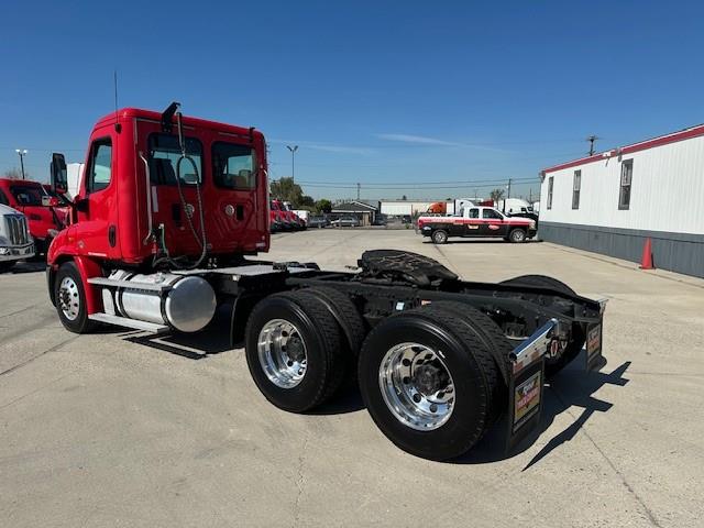 2017 Freightliner Cascadia-5