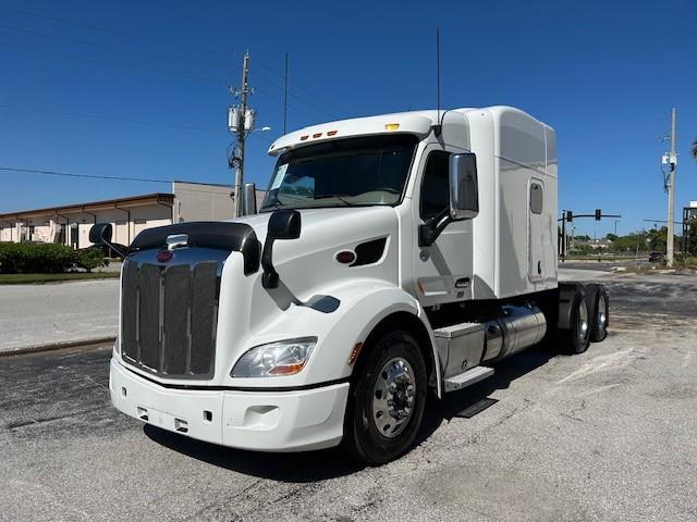 2021 Peterbilt 579-4