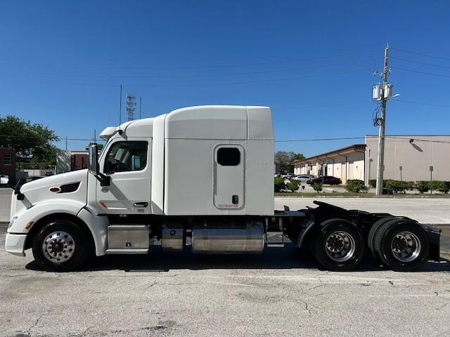 2021 Peterbilt 579-5