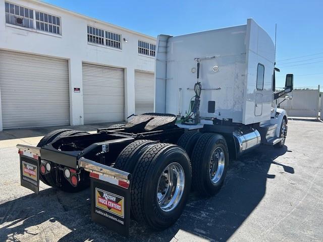 2021 Peterbilt 579-7