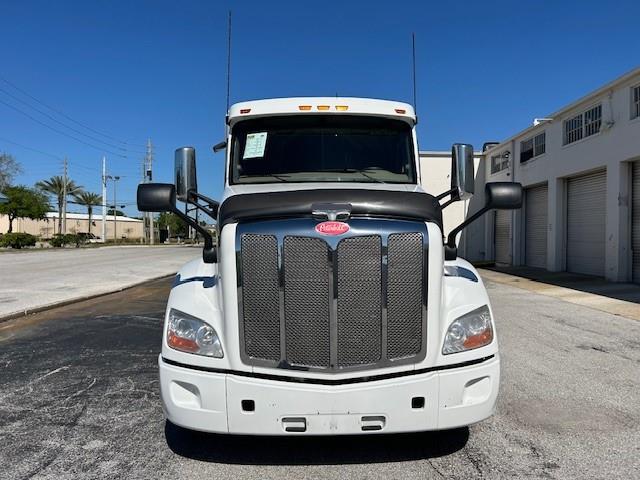 2021 Peterbilt 579-10