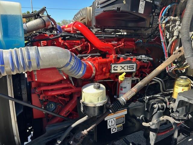 2021 Peterbilt 579-15