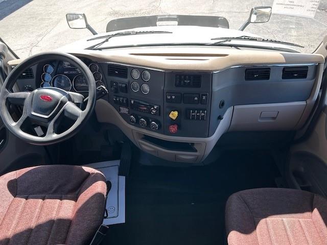 2021 Peterbilt 579-21