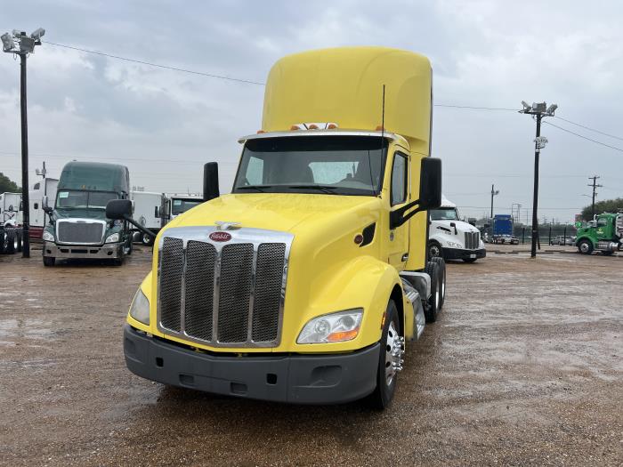 2021 Peterbilt 579-8