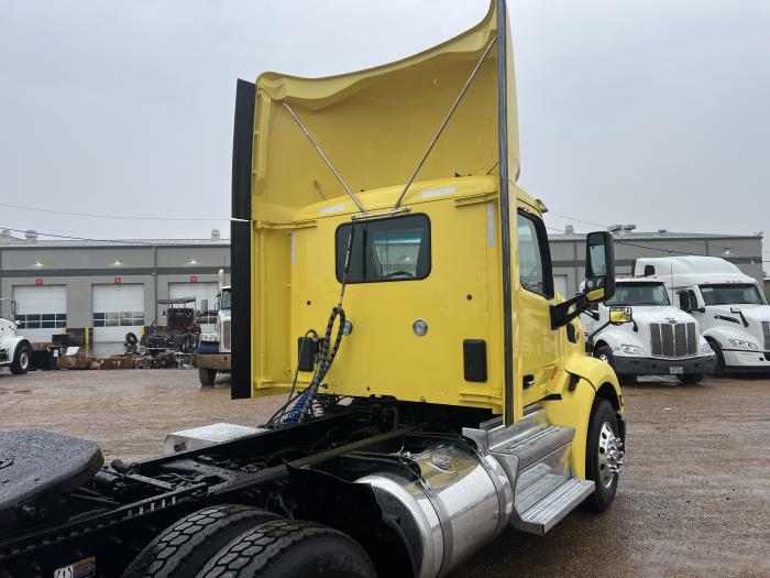 2021 Peterbilt 579-22