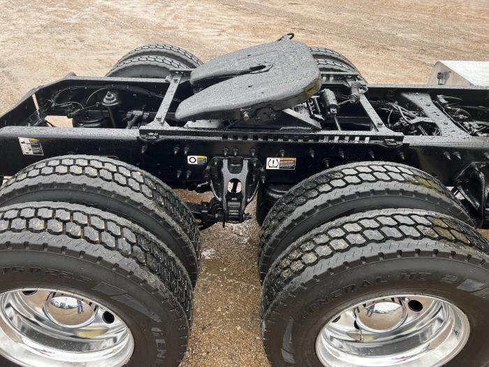 2021 Peterbilt 579-23