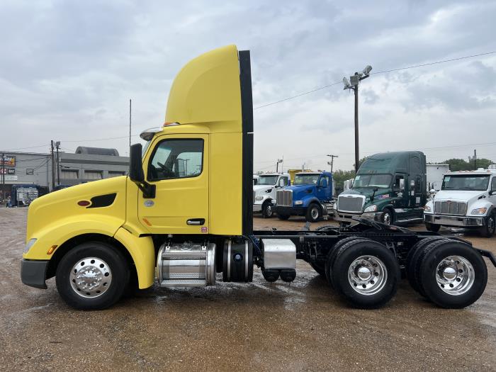 2021 Peterbilt 579-29