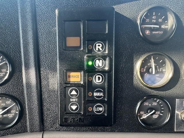 2022 Peterbilt 389-4