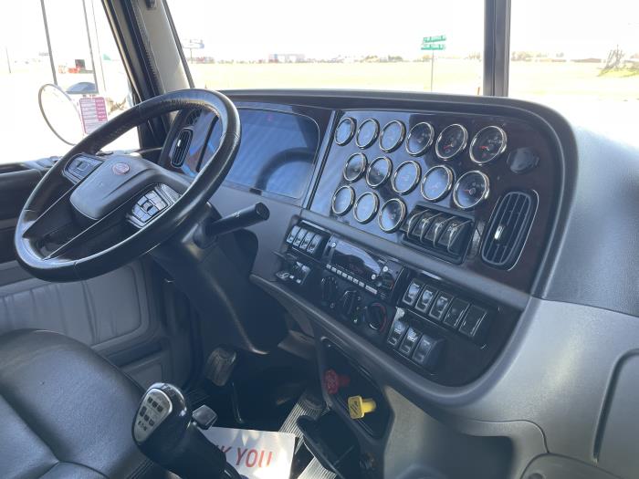 2024 Peterbilt 389-22