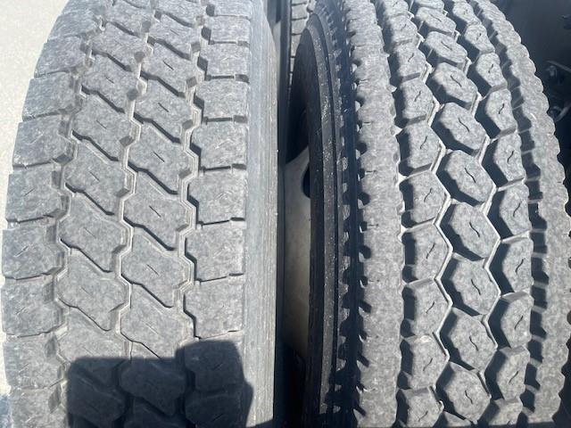 2019 International LT625-8