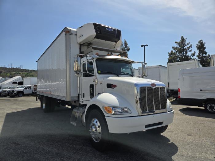 2020 Peterbilt 337-6