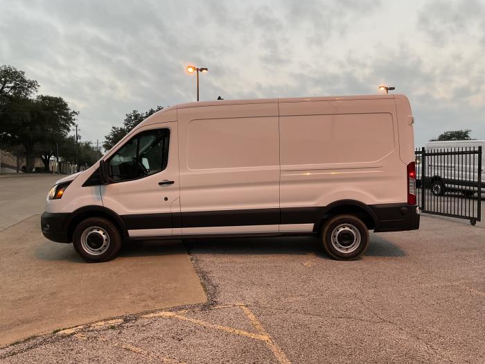 2024 Ford Transit-250-1