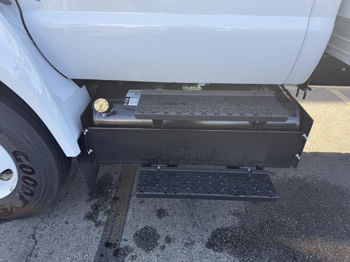 2026 Ford F-650-12
