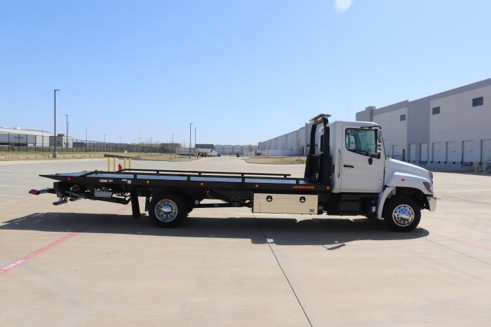 2025 Hino L6-9