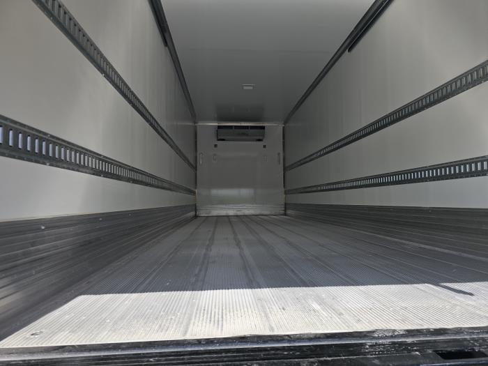 2025 Peterbilt 536-9