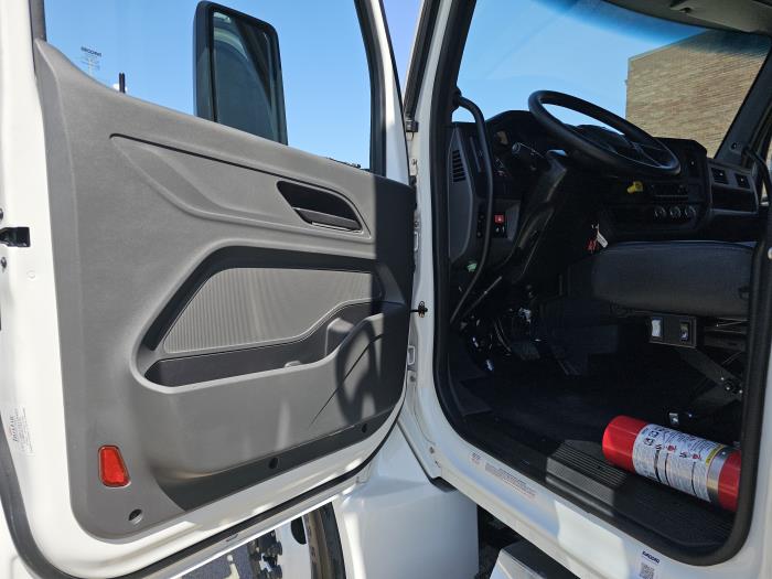 2025 Peterbilt 536-20