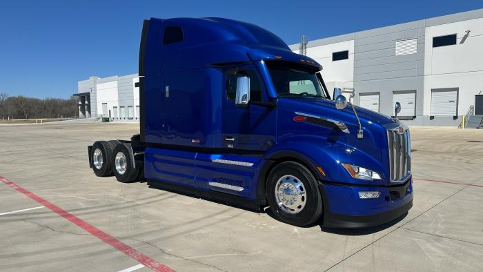 2026 Peterbilt 579-3