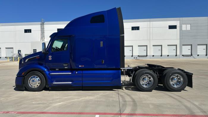 2026 Peterbilt 579-8