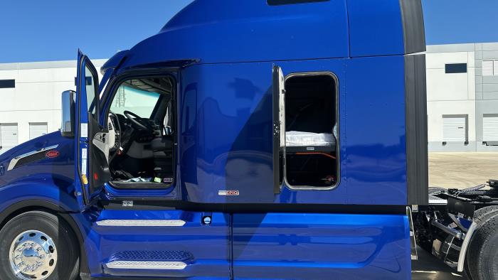2026 Peterbilt 579-14