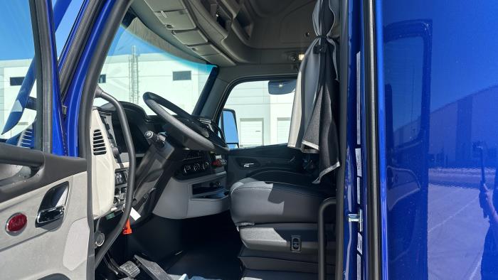 2026 Peterbilt 579-15