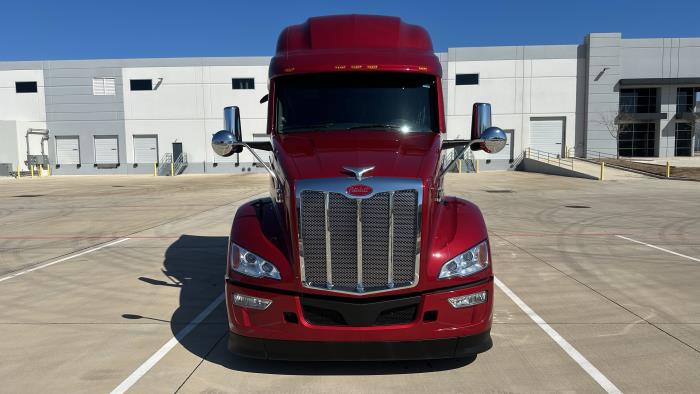 2026 Peterbilt 579-2