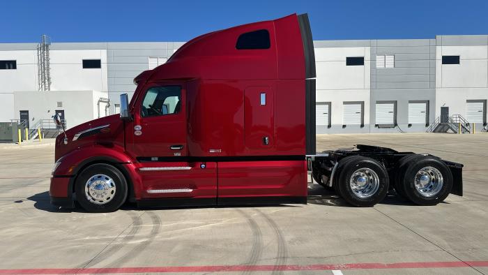 2026 Peterbilt 579-8