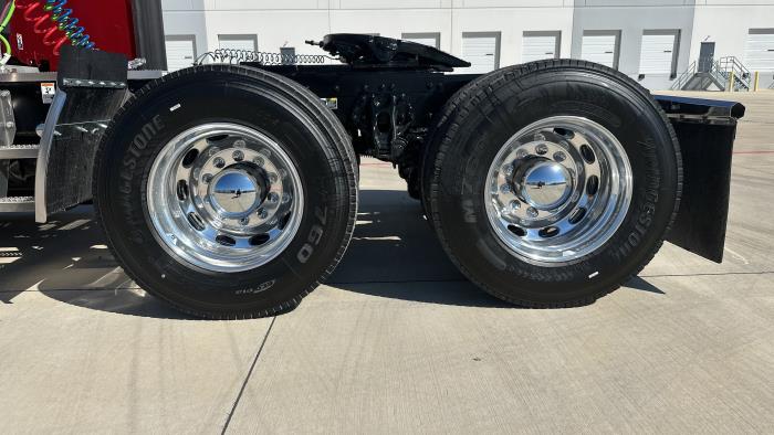 2026 Peterbilt 579-10