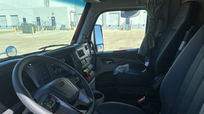 2026 Peterbilt 579-17