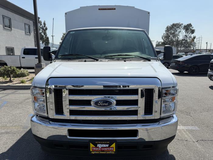 2024 Ford E-350-10