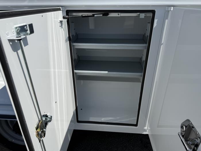 2024 Ford E-350-23