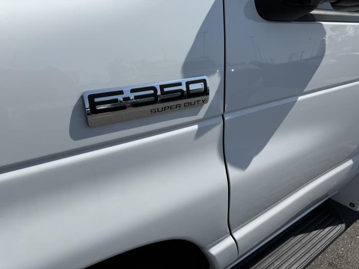 2024 Ford E-350-27