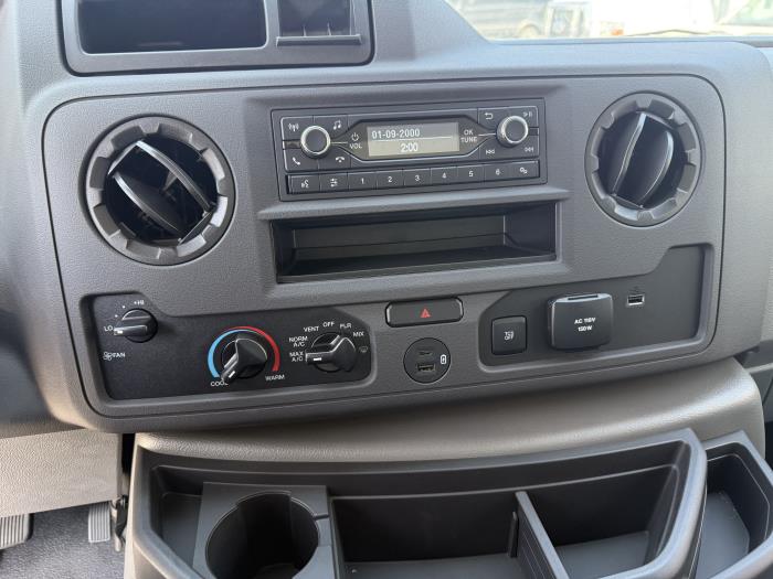 2024 Ford E-350-33