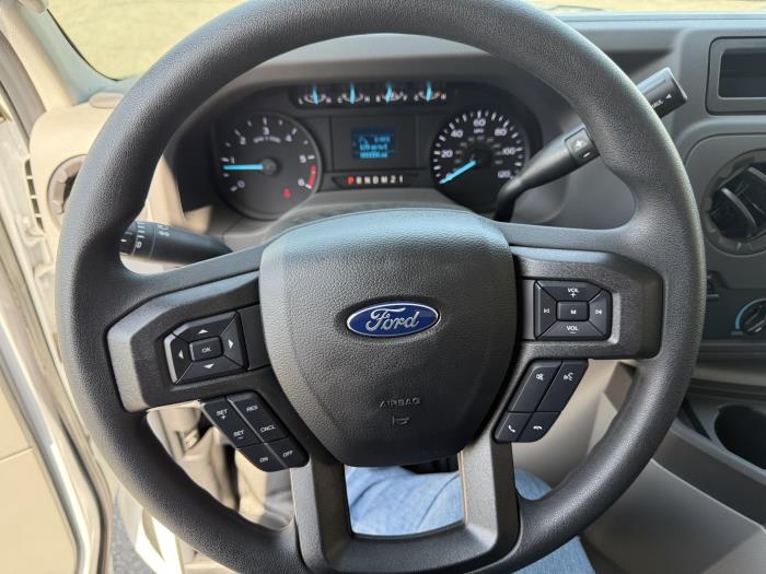 2024 Ford E-350-35