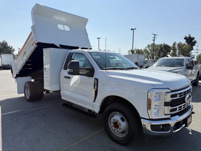 2025 Ford F-350-23