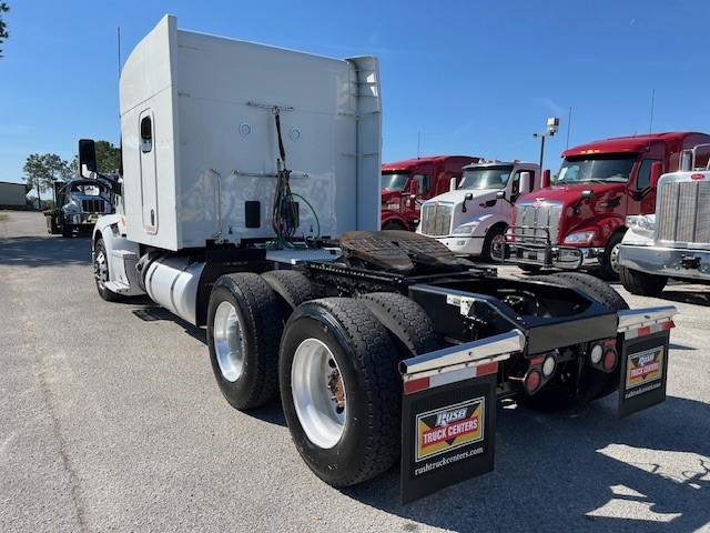 2021 Peterbilt 579-4