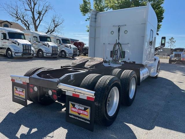 2021 Peterbilt 579-5