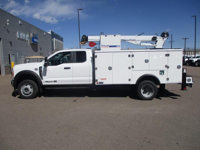 2024 Ford F-550-2