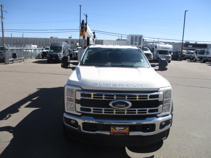 2024 Ford F-550-8