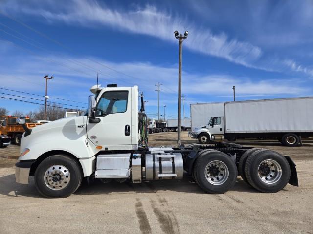 2022 International LT625-6